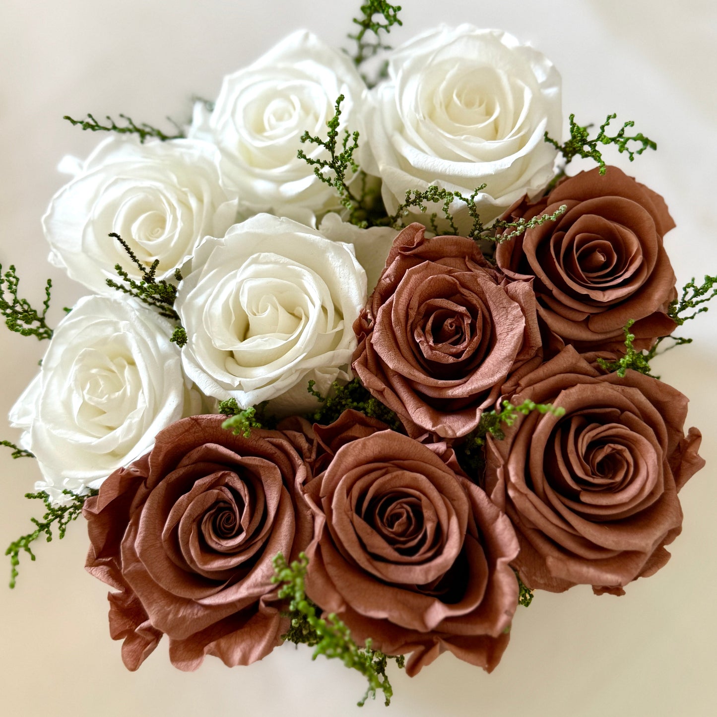 16 ROSES | DELUXE WHITE