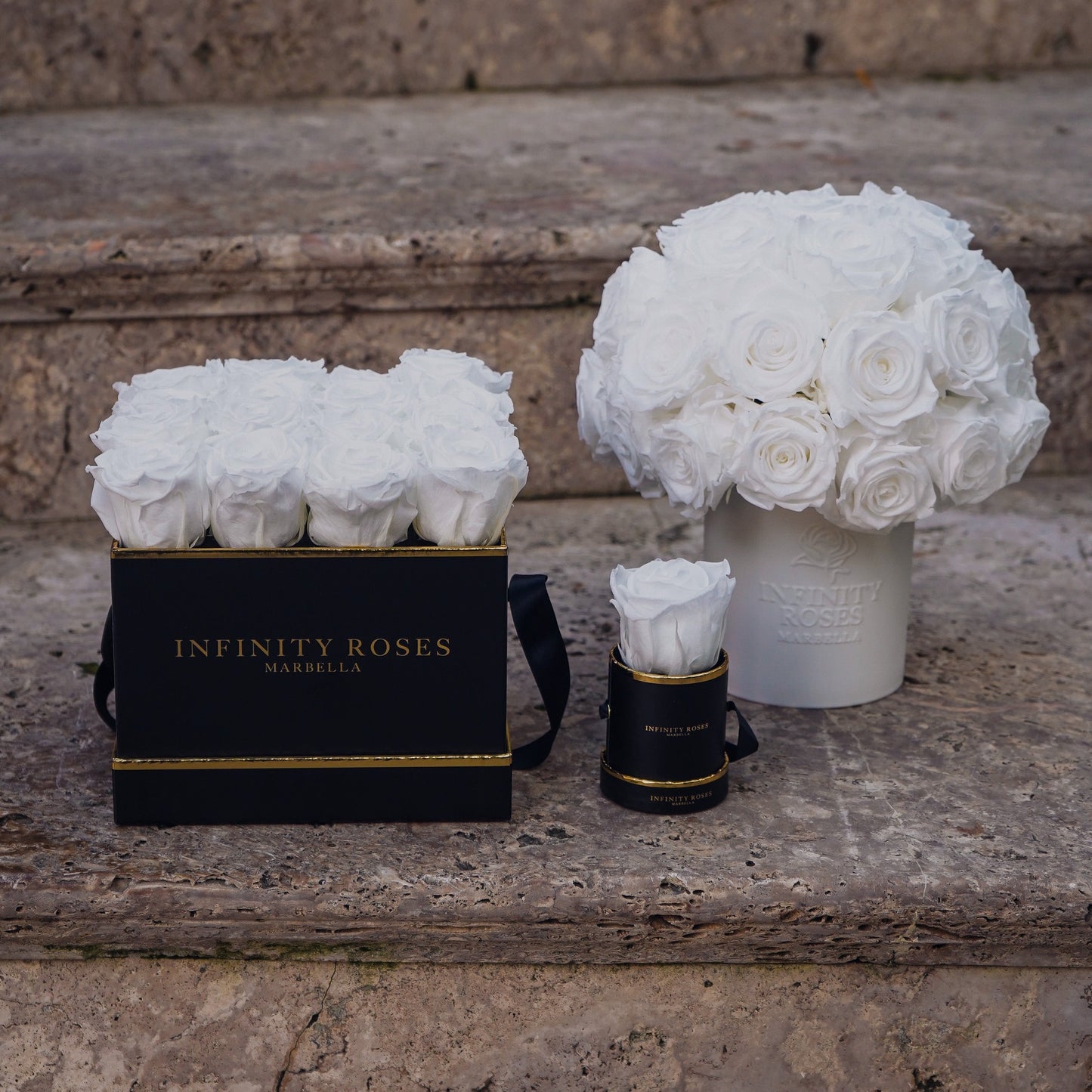 ROSAS | DELUXE BLACK