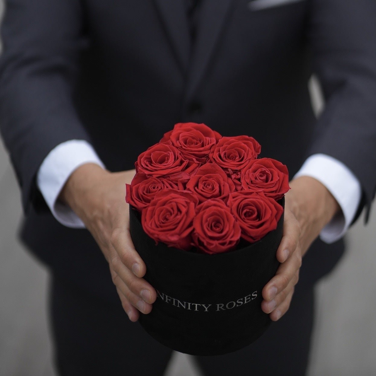9 ROSAS | Caja Clásica